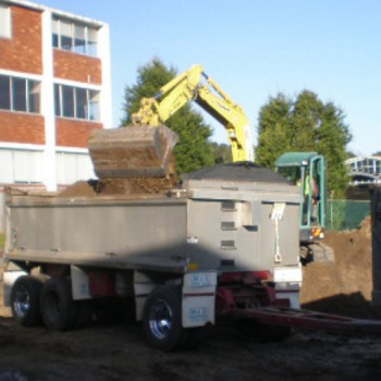 Pittwater House 3000 cubic meter excavation